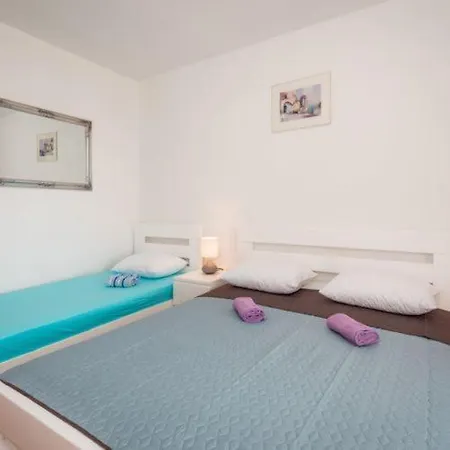Angela Apartament Gradac (Split-Dalmatia)