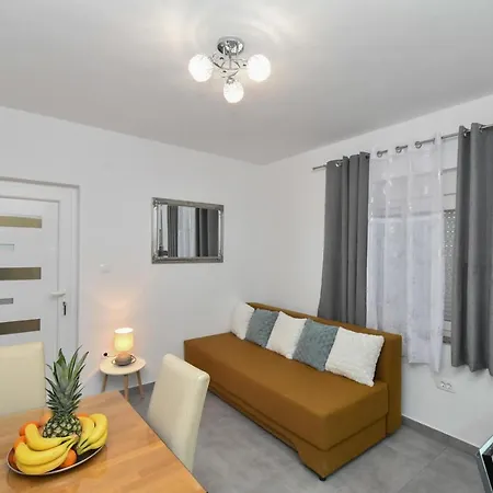 Angela Apartment
