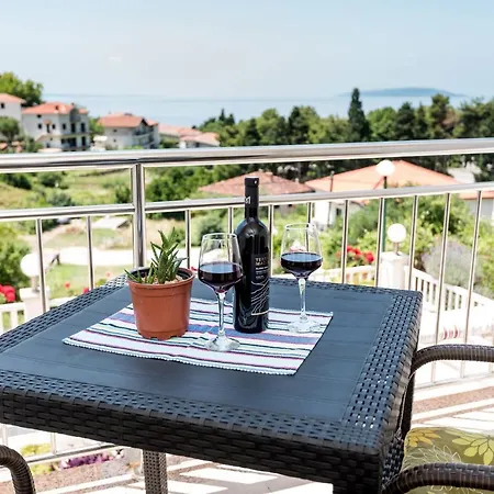 Angela Apartment Gradac (Split-Dalmatia)